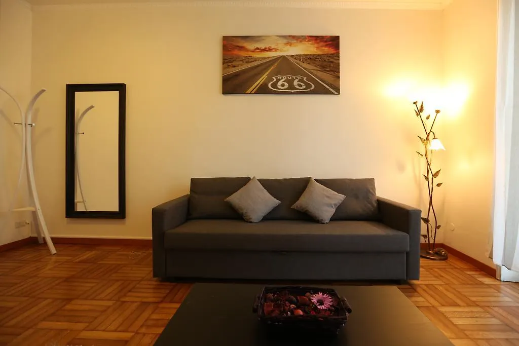 Micro Home Milan 0*,