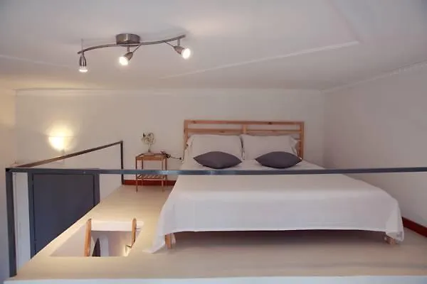 Micro Home Milan 0*,